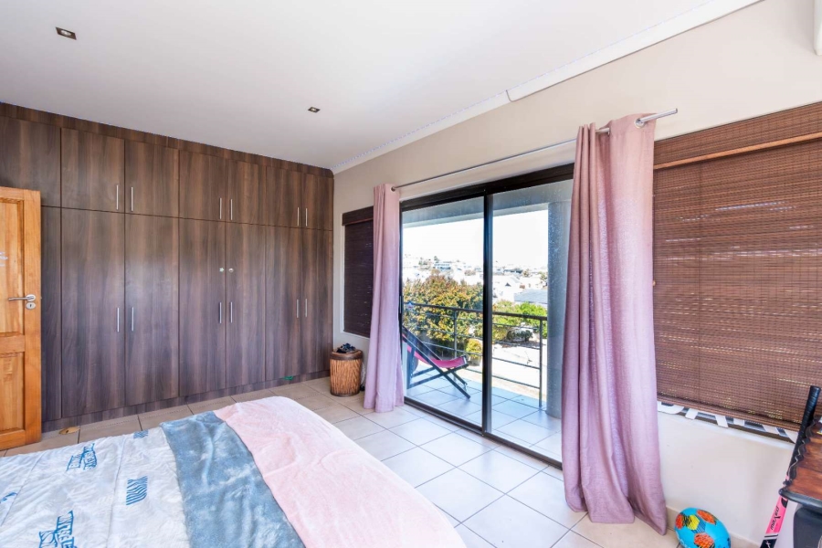 4 Bedroom Property for Sale in Myburgh Park Fase 2 Western Cape